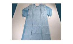 C&P - Model JE-GS012-MI - Disposable Three Resistance Wood Pulp Surgical Gown With Knitted Cuff