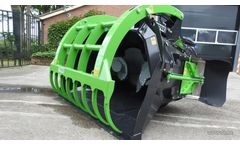 Vertical Mixing Container On A Telescopic Handler