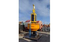 Compact weather stations on buoys for coastal monitoring