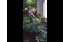 FINN BB1208 Bark Blower - Video