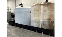 Interstate - Model IPI-LB1220-24-XR - 12` x 20` x 24 Inch L-Bracket Spill Containment Berm