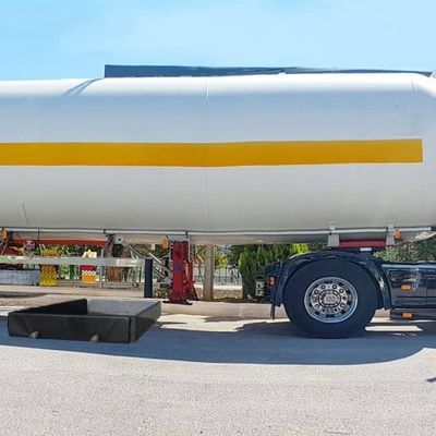 Ultratech UT-8726 10' x 10' x 12 Inch; 40 oz. PVC - Ultra Tanker Spill ...