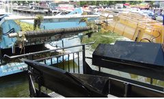 Aquarius - Model TTRC-34 Series - Tilt Deck Trailer Conveyor