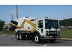 HEIL Rapid Rail - Automated Side Loader