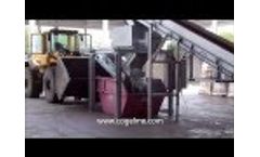 Glass bottles with wine destruction - test