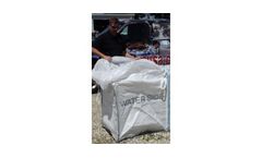 Model BB102L - Closed Top w/Liners Polypropylene 150 Cubic Feet System