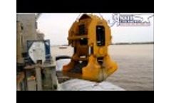 Diesel Hydraulic Clamshell Video