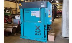 Kernic - Model X25 HD - Vertical Baler