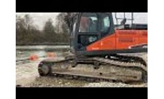 HY300 hydraulic pump on a construction site in Pavia  - Video