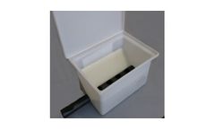 Clay Feeder