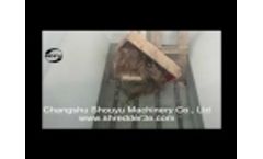 SR1600 Shredding wood 