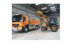 Ultima - Stainless Steel Salt Spreader