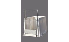 Vig-O-Comfort - Cabrio Box Standard With Door and Teat Bucket Holder