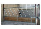 Timber Diagonal Feed Barrier