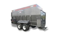 Loewen - Horizontal Mixers - Tractor Pull