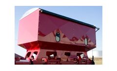 Willmar - Model 645T - Broadcast Hooded Trailer Sprayer