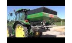 Spandiconcime Jolly 18 - Double disc fertiliser spreader - Fertilizadora doble disco EUROSPAND Video