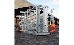 Ritchie - Model 310G - Mobile Cattle Crate with Automatic Yoke