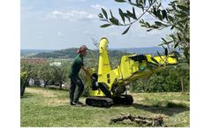 Agrinova - Model Zakandra ZA350-B2-AS-TL1-C - Tracked Wood Chipper