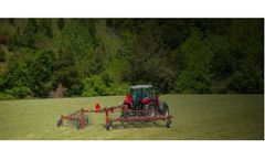 Hesston - Model 3900 Series - Bi-Fold Wheel Rakes