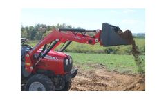 Massey Ferguson - Model 1526 - Small Tractor