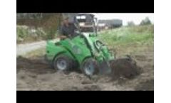 4-1 Buckets, Avant 300-700 Series attachment Video