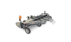 Windrower - Model 15/20 - Center Discharge Shredder