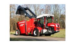 Smartrac - Model G - Self Propelled Mixer Feeder