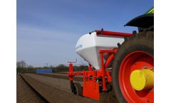 Placement - Model Pro GR - Front Mounted Fertiliser Applicator