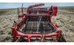 Spudnik - Model 5746 - 4 Row Direct Load Harvester