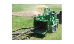 Bandit - Model 1990XP - Hand-fed Chippers