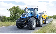 New Holland - Model T7 - Heavy Duty Tractor