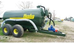 Husky - Vacuum Manure Spreader