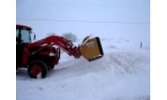 Snow Clearing a Parking Lot With a Reversible Expandable Skyscraper Video