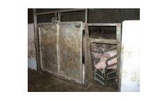 HFL Fabricating - Hog Crowd Prevention Gate