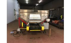 H.F Stewart - Model SS - Potato Loading with Van Trailer Insert