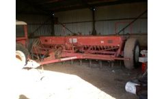 IHC - Model 511 28 - Row Combine