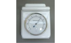 Turoni - Model 41000 - Precision Thermometer in Hand