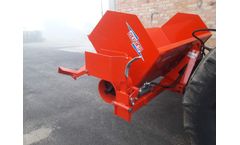 Segues - Model SPTA - Suspended, Self-Loading Manure Spreader