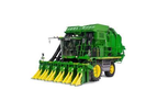 John Deere - Model 7760 - Cotton Picker