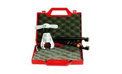 Model 13M88R - 45° Eccentric Flaring Tool