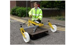 Proteus - Model Handylift - Hydraulic Manhole Cover Lifter