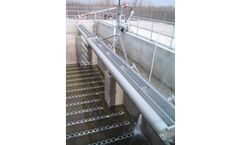 Decanter For Electromechanical Actuator