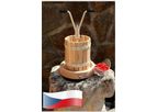 TIP - Model 1O03 - Beech Wood Table Fruit Press with 3L Capacity