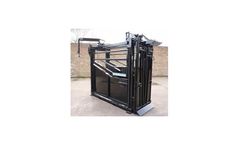 Unistock - Hydraulic Cattle Squeeze Crate