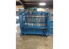 Cattleac - Model C I - Hydraulic Squeeze Chute for Vaccinating and Castrating