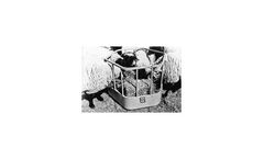 Stroberg - Hex Hay Feeder