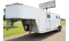 Sundowner - Enclosed Cargo with Side Roll up Door