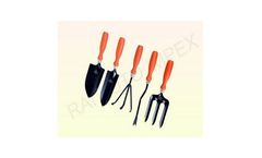 Rai - Hand Digging Trowal