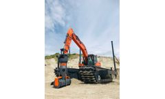 Bell - Model 20-24 Ton Class - Amphibious Excavator